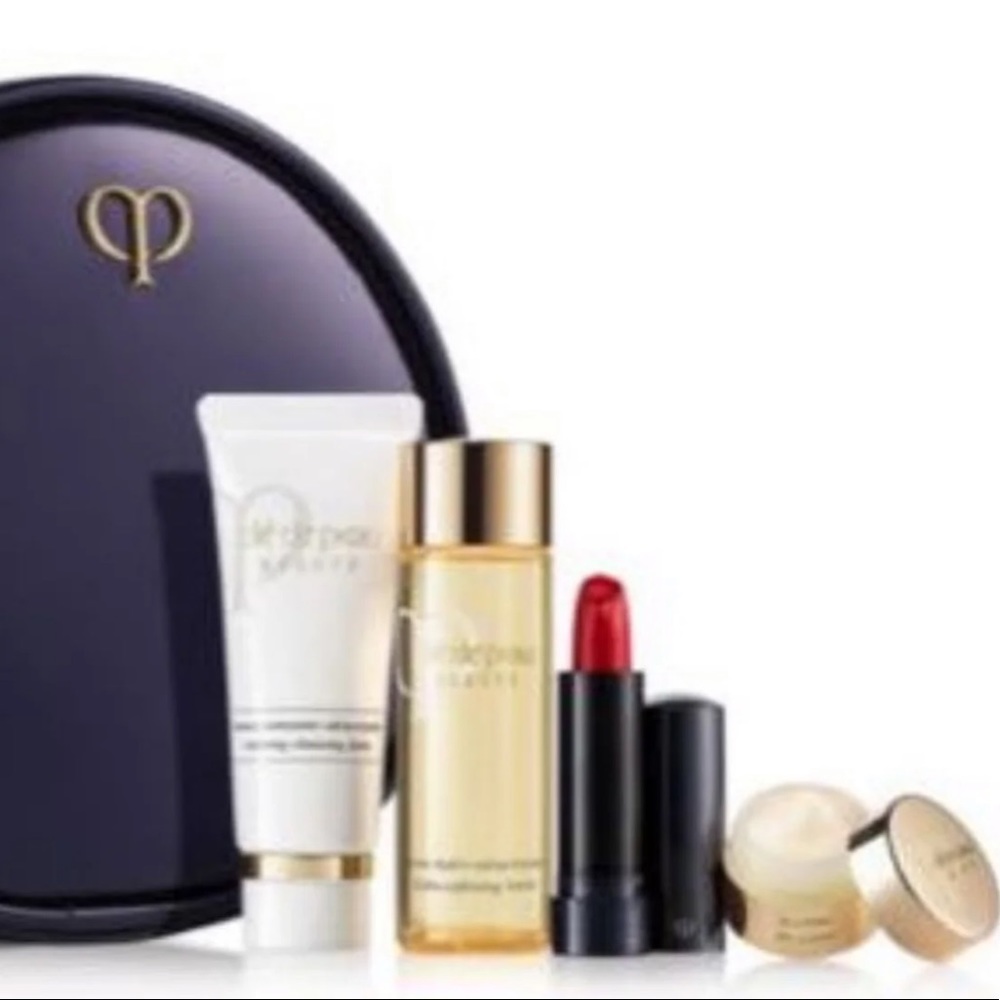 Cle De Peau Beauty Bundle